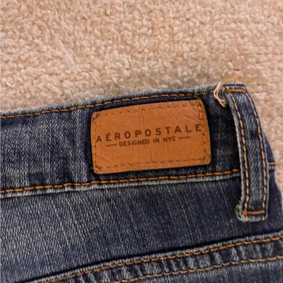 Aeropostale Blue Jean Shorts Distressed Cuffed - Picture 3 of 4